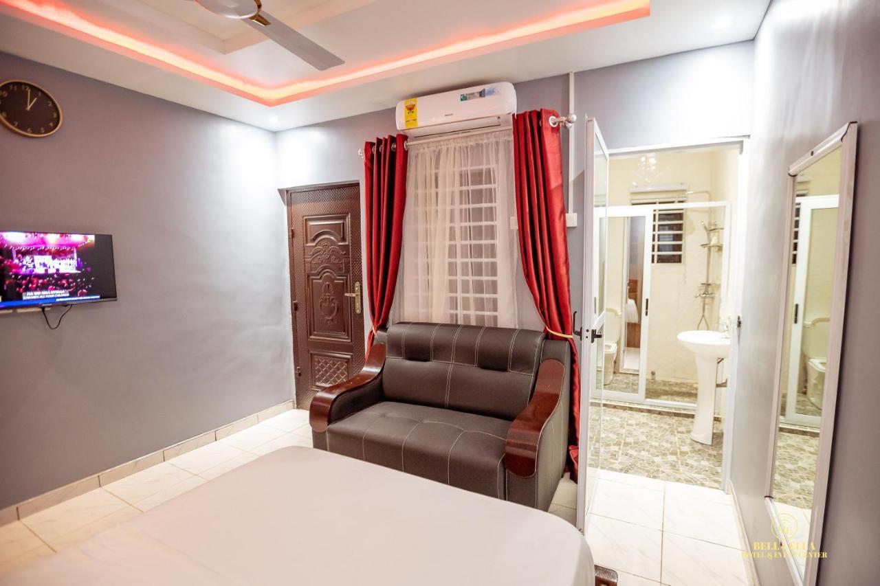 Bella Ella Hotel & Event Center Kasoa Buitenkant foto